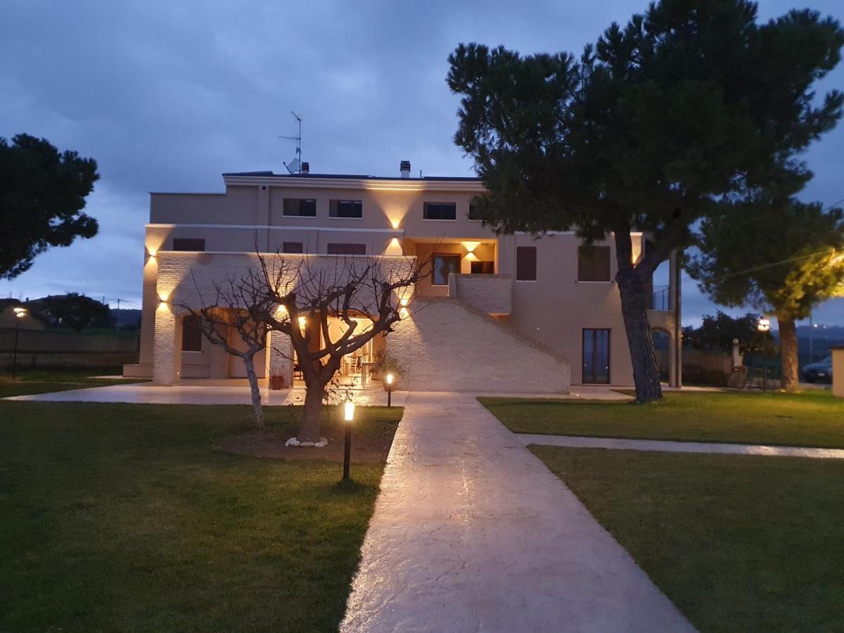 Casale Ferrantino Guest House Giulianova Luaran gambar