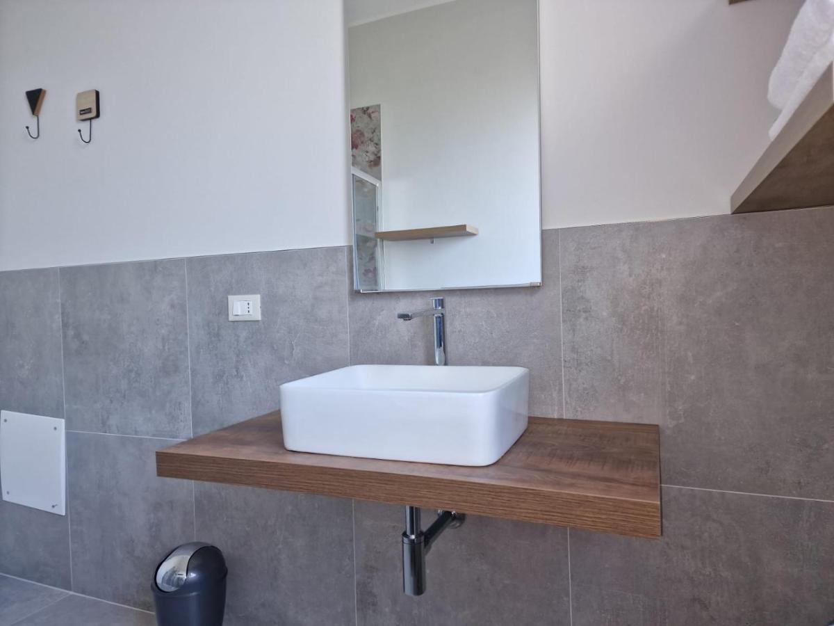 Casale Ferrantino Guest House Giulianova Luaran gambar