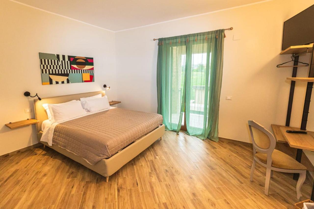 Casale Ferrantino Guest House Giulianova Luaran gambar