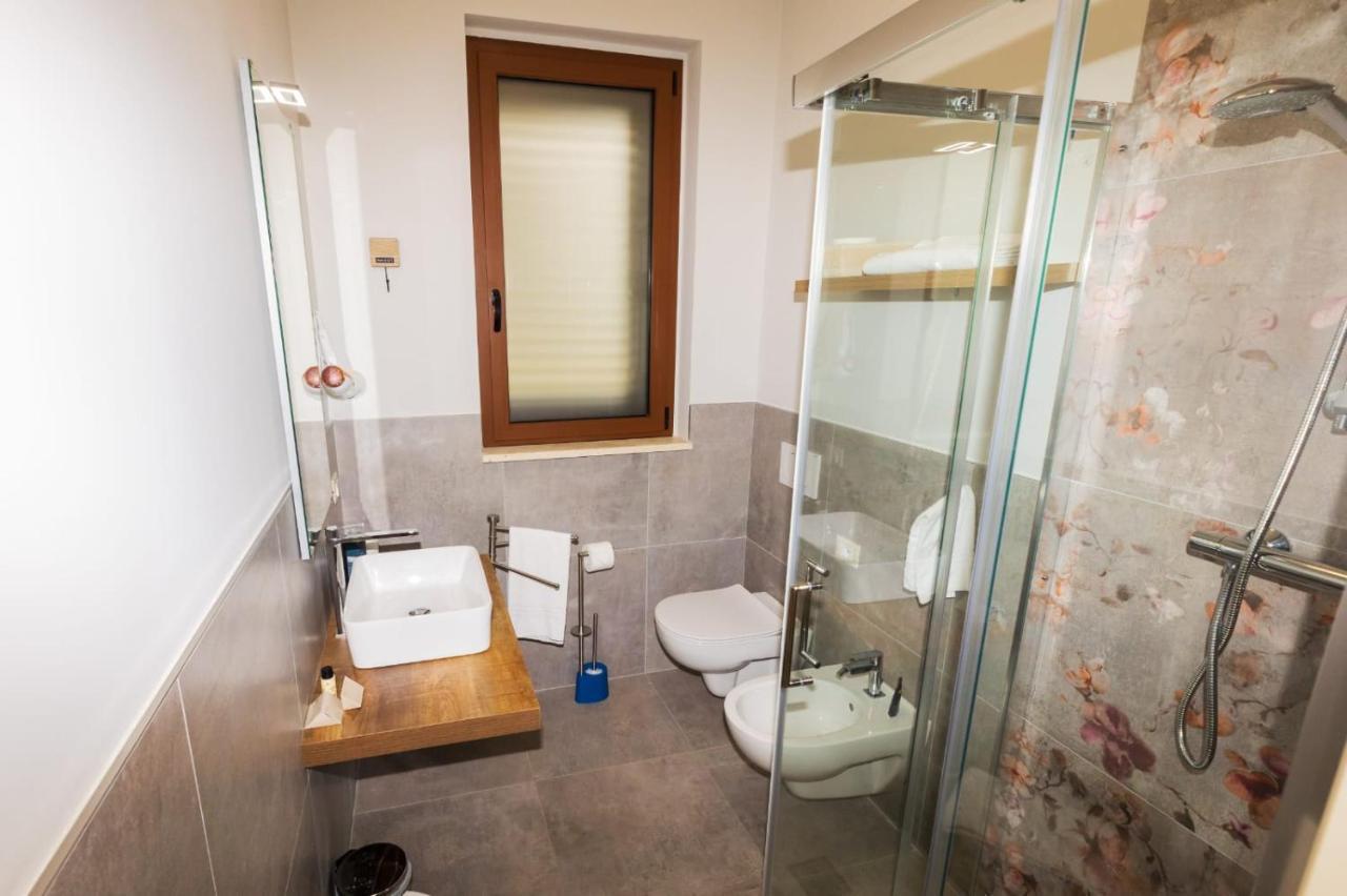Casale Ferrantino Guest House Giulianova Luaran gambar