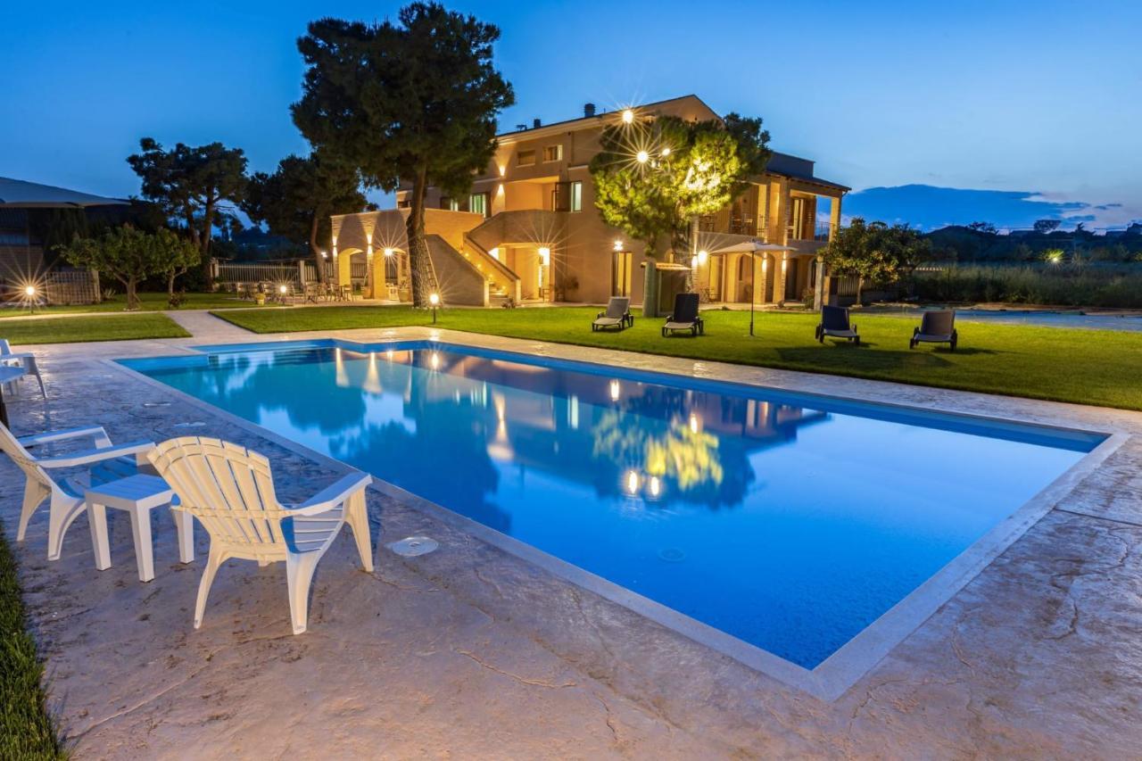 Casale Ferrantino Guest House Giulianova Luaran gambar